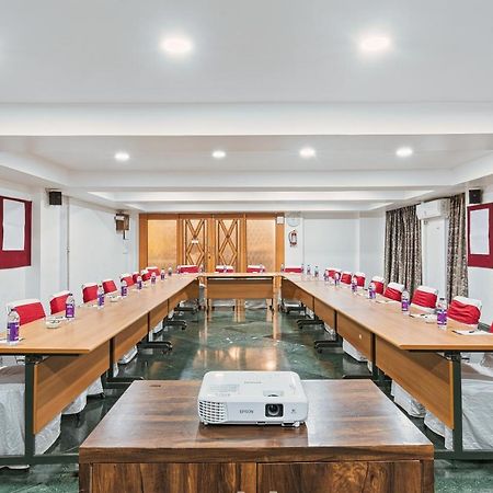 Mayur Retreat & Spa ロナバラ エクステリア 写真