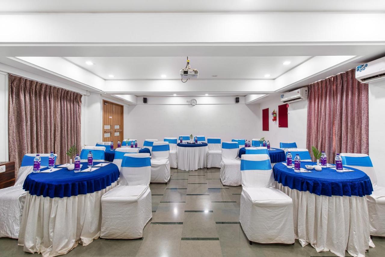 Mayur Retreat & Spa ロナバラ エクステリア 写真